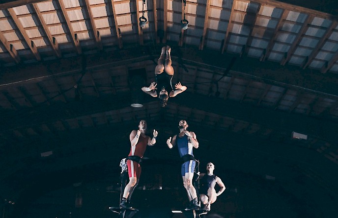 Acrobatic group of Circus Ruska Festival