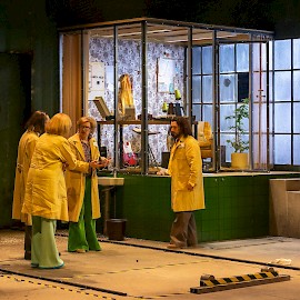 LESSONS FOR THE LIVING | Photo: Katri Naukkarinen